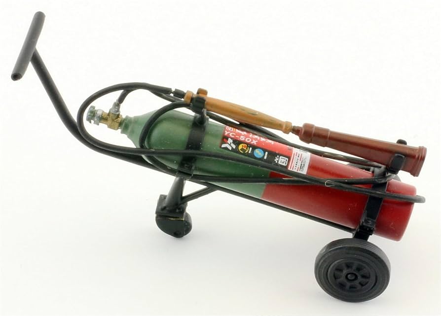 消火器・消防用品 charikiya2000 Amazon | オレンジホビー 1/32 現用 航空自衛隊 YC-50X車載式